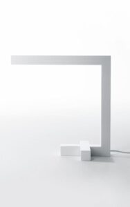 Лампа настольная Adozerus X 323